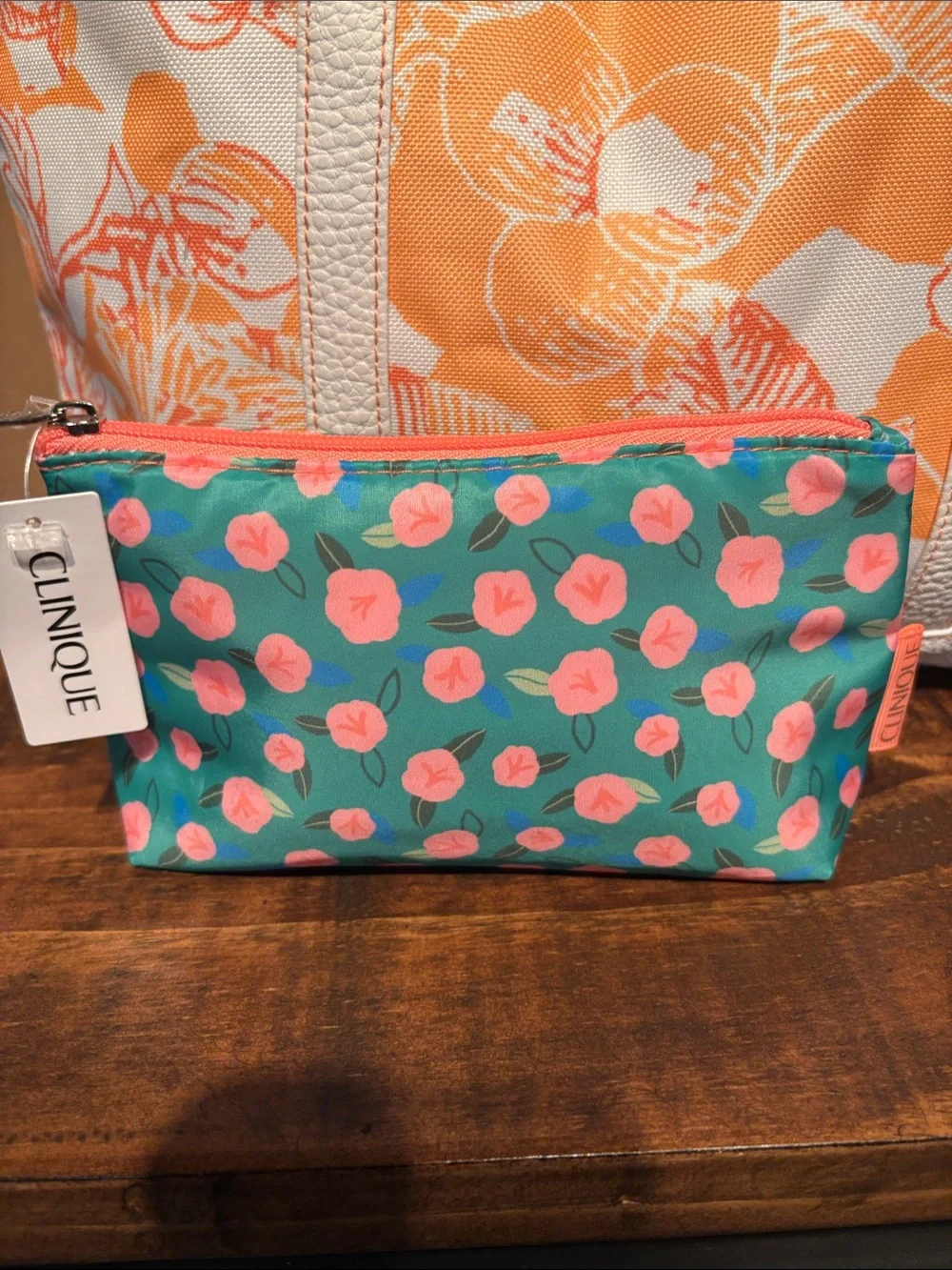 Clinique NWT Orange &  White Floral Canvas Tote & Cosmetic Pouch Set w/Cosmetics